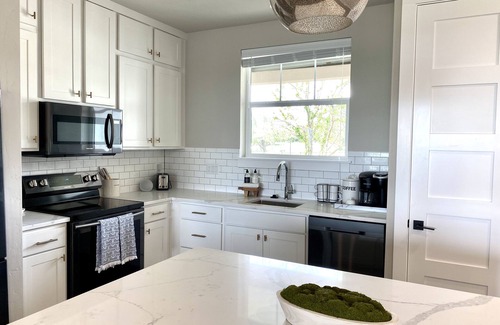 Graford Condo | Awesome Waterfront - Possum Kingdom Lakefront Condo, Harborview