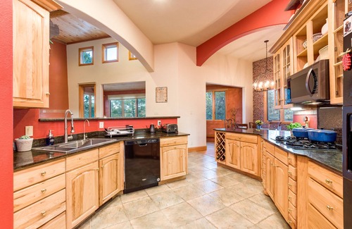 Ruidoso House | Axel's Place- Luxury vacation rental- Your home away from home