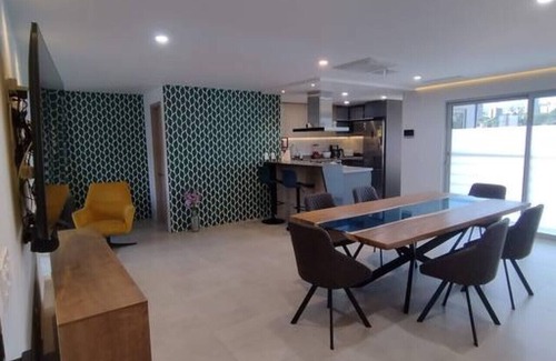 Buenos Aires Condo | Ayacucho Luxury one block to metro and Zona Viva