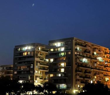 Constanta Apartment | AYAN Moonlight Residence