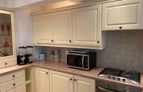 Birmingham House | Aylesbury Manor