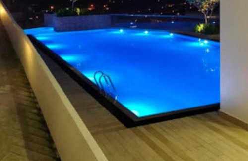 Batu Caves Apartment | Ayuman Suites, Gombak with KL City View