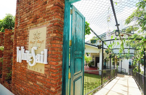Ettukala Villa | Ayur Ayur White Sail Villa