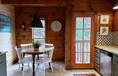 Dawsonville Cabin | Azalea Ridge at Lanier