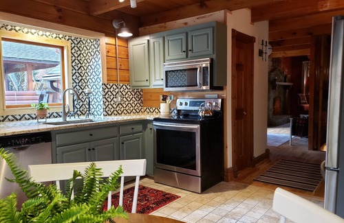 Dawsonville Cabin | Azalea Ridge at Lanier