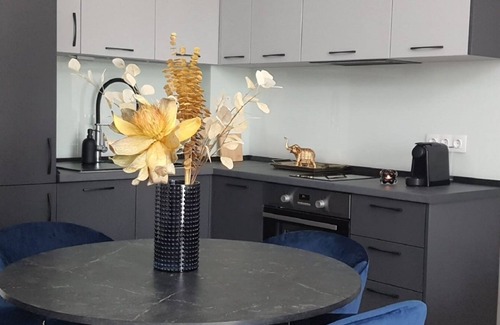 Sector 1 Apartment | Aze Forest Whisper - perfect for Therme Bucharest or Northern Bucharest travel