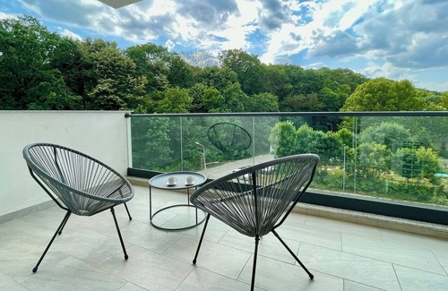 Sector 1 Apartment | Aze Forest Whisper - perfect for Therme Bucharest or Northern Bucharest travel