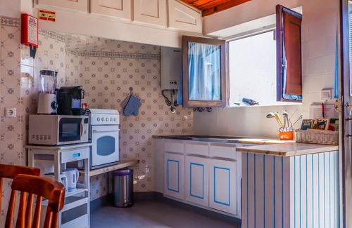 Azenhas do Mar Cottage | Azenhas Rustic Beach House