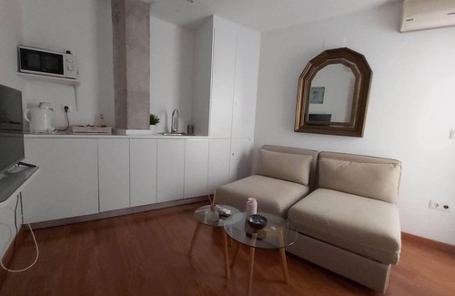 Centro Comercial Apartment | Azhar Suites II