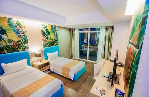 Puerto Princesa City Centre Hotel | Aziza Paradise Hotel