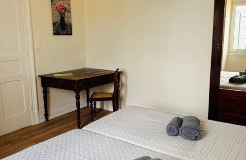 Ponta Delgada Cabin | Azor International Hostel - Q4