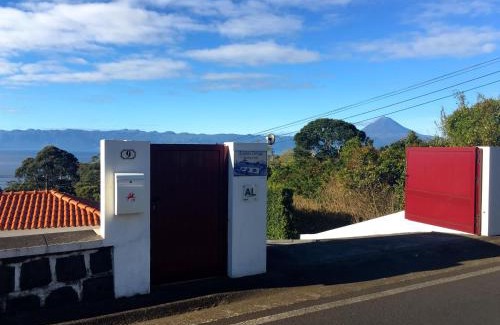 Urzelina House | Azorean Cottage São Jorge