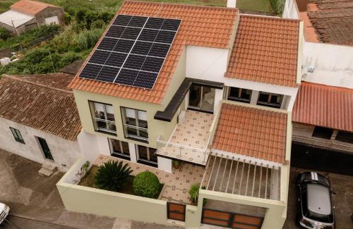 Ribeira Grande House | Azores Mountain View