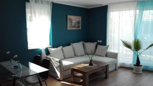 Chernomorets Apartment | Azur Apartment Deluxe