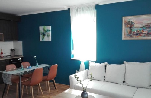 Chernomorets Apartment | Azur Apartment Deluxe
