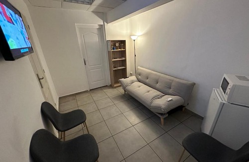 Saint-Denis Hotel | AZUR HOTEL