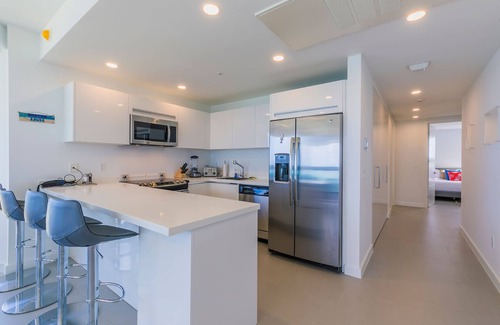 Palm Beach Condo | Azure Beach Residences 3 Bed/3 Bath Suite 180 Degree Views of Eagle/Palm Beach.