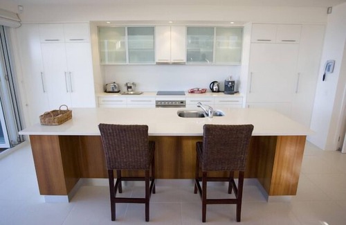 Boomerang Beach House | Azure on the Beach 1 Top 10 Beach House.n