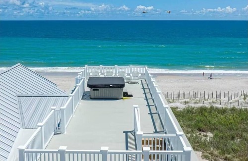 North Topsail Beach House | Azurelair - Ultra Luxurious 12 BR Home - Private Pool, Rooftop Deck with Hot