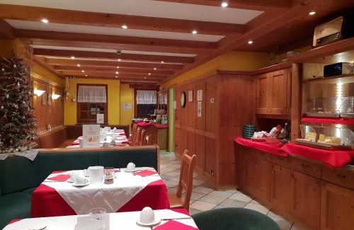 Arabba Bed & Breakfast | B&B Chalet Brigitte Hike & Bike