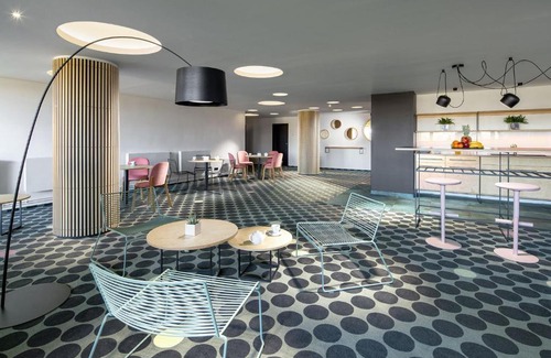 Velka Chuchle Hotel | B&B Chuchle Arena Praha