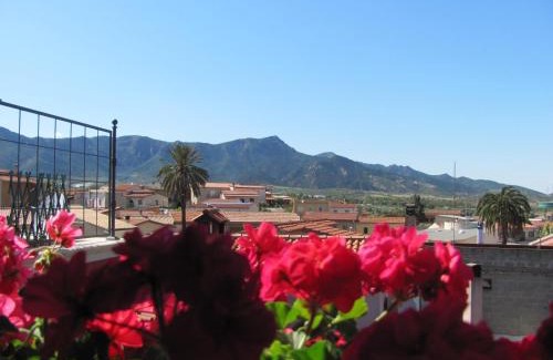 Sarroch Bed & Breakfast | B&B Domu Mea