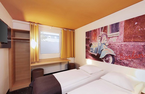 Lowenbruch Hotel | B&B HOTEL Berlin Genshagen-Süd