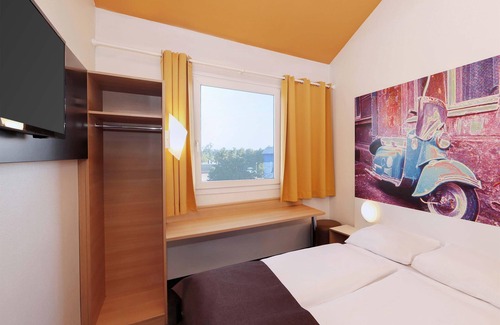 Lowenbruch Hotel | B&B HOTEL Berlin Genshagen-Süd
