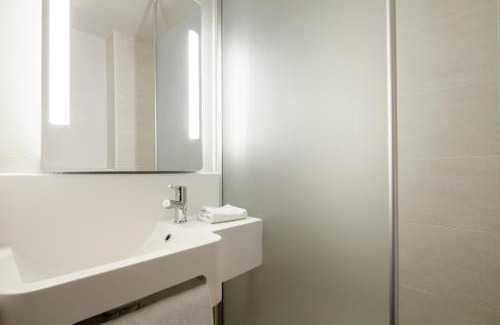 Carcassonne Hotel | B&B HOTEL Carcassonne Rocadest La Cité