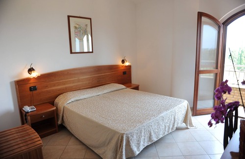 Briatico Hotel | B&B - Hotel con Piscina