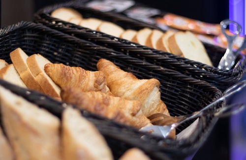 Anatole France Danton Hotel | B&B Hotel Le Havre Centre Gare