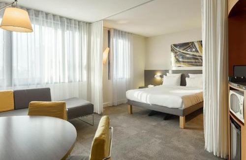 10th Arrondissement Enclos-St-Laurent Hotel | B&B HOTEL Paris Nord 18ème