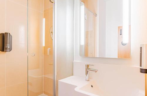 Chasseneuil-du-Poitou Hotel | B&B HOTEL Poitiers 3 Futuroscope