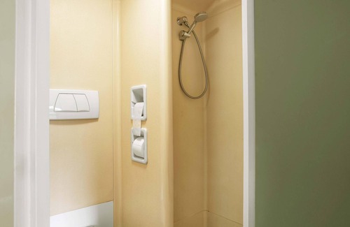 Broderstorf Hotel | B&B HOTEL Rostock-Broderstorf