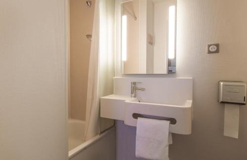 Barberey-Saint-Sulpice Hotel | B&B HOTEL Troyes Barberey