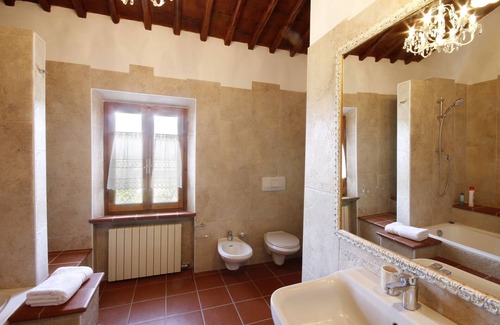 Sovicille Bed & Breakfast | B&B in historic villa with the warm welcome of a family.