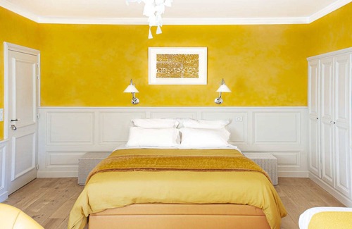 La Rochelle City Centre Bed & Breakfast | B&B in the city center with private hammam