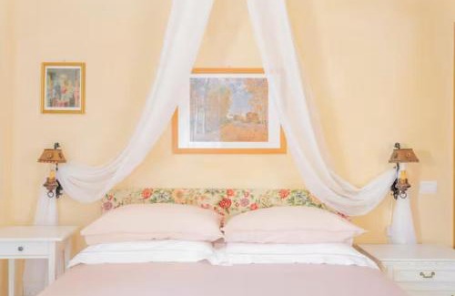 Montecosaro Bed & Breakfast | B&B La Finestra Sul Campanile