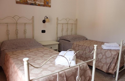 Santa Domenica Talao Bed & Breakfast | B&B LA RONDINE