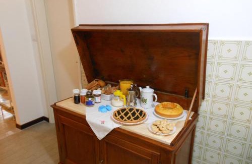 Serra de' Conti Bed & Breakfast | B&B Le Stanze del Chiostro