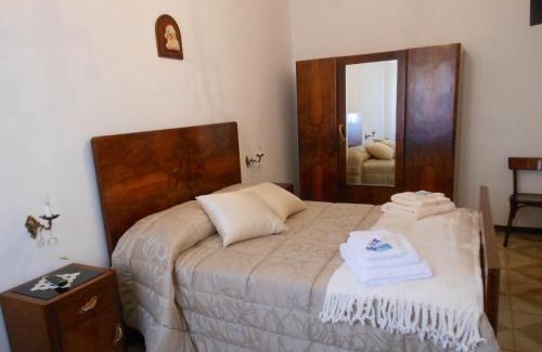 Serra de' Conti Bed & Breakfast | B&B Le Stanze del Chiostro