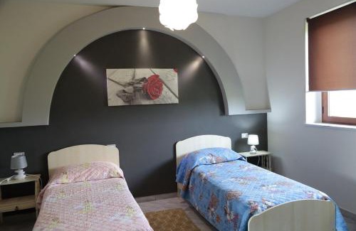 Caramagna Piemonte Bed & Breakfast | B&B Rozafa