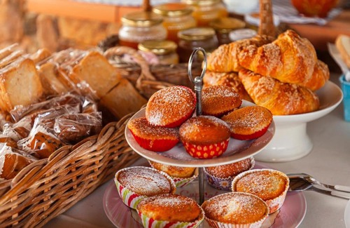 Chia Bed & Breakfast | B&B Tanit