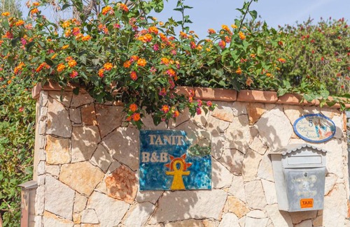 Chia Bed & Breakfast | B&B Tanit
