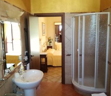 Roccadaspide Bed & Breakfast | B&B Villa Di Bartolomeo