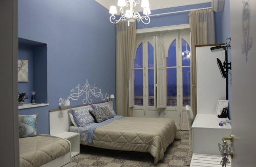 Giardini Naxos Bed & Breakfast | B&B Villa Raineri