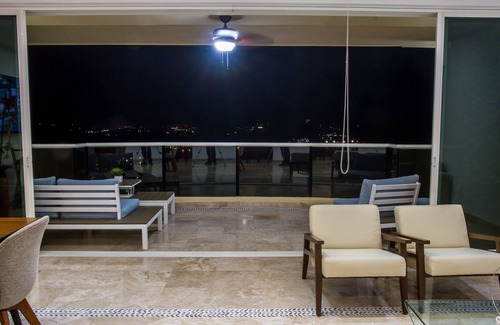 Pichilingue Apartment | B Esmeralda Penthouse, Pichilingue Diamante