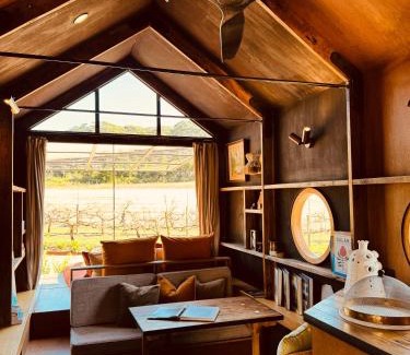 Bobs Farm Hotel | B Farm