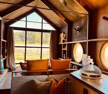 Bobs Farm Hotel | B Farm