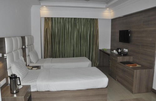 Bistupur Hotel | B S PLAZA